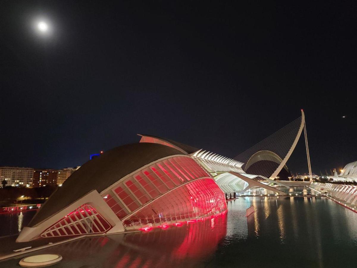 Las Artes Hlius Luxury Apartments Valencia Luaran gambar